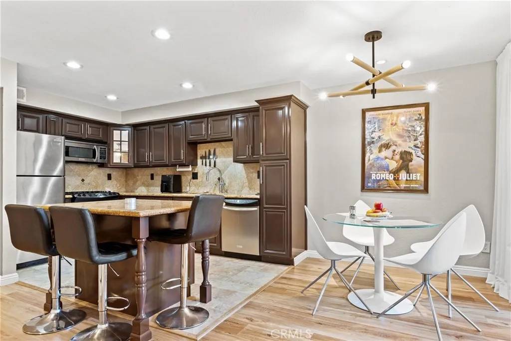 Costa Mesa, CA 92627,409 Bryson