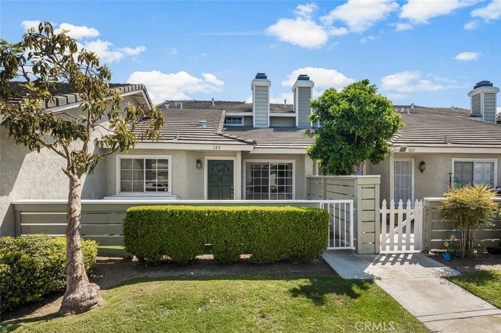 Anaheim, CA 92801,527 N Dartmouth Way #40
