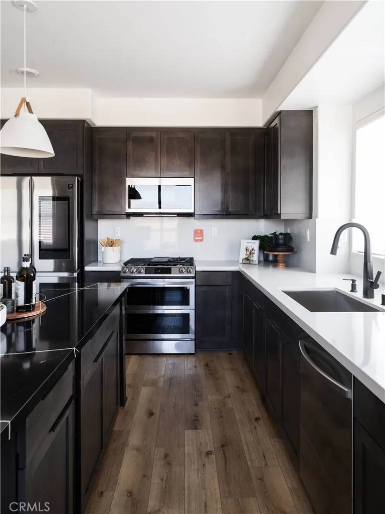 Claremont, CA 91711,107 Evergreen Lane