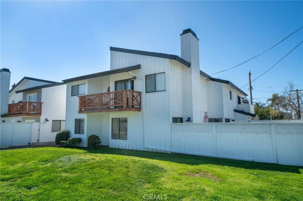 Costa Mesa, CA 92627,207 Knox Street