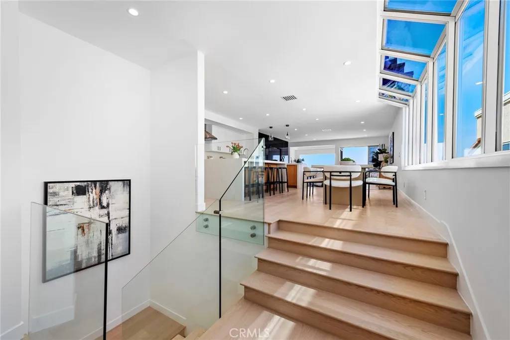Corona Del Mar, CA 92625,309 Carnation Avenue #4