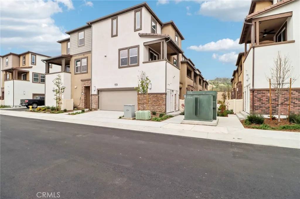 Pomona, CA 91768,1541 Stratus Drive
