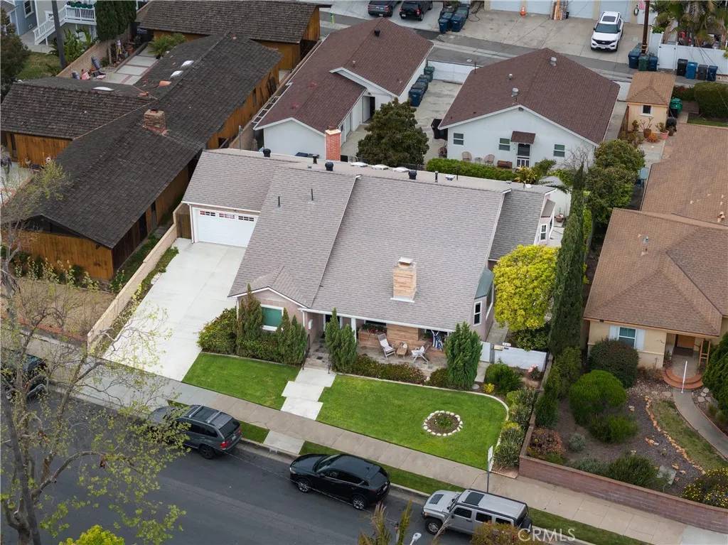 Huntington Beach, CA 92648,945 10th Street
