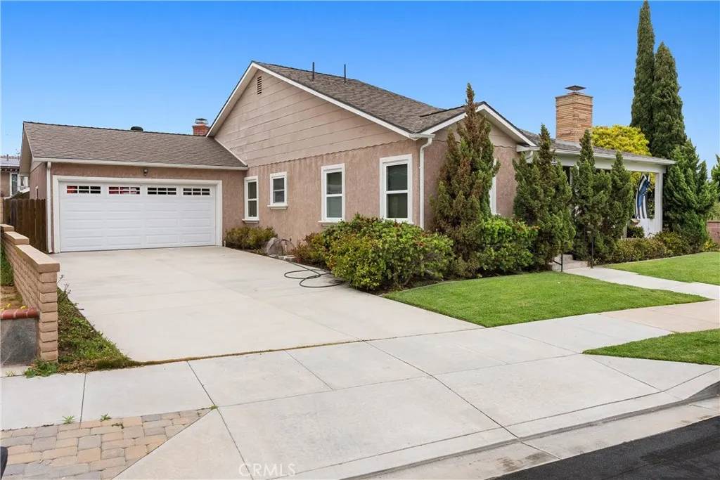 Huntington Beach, CA 92648,945 10th Street