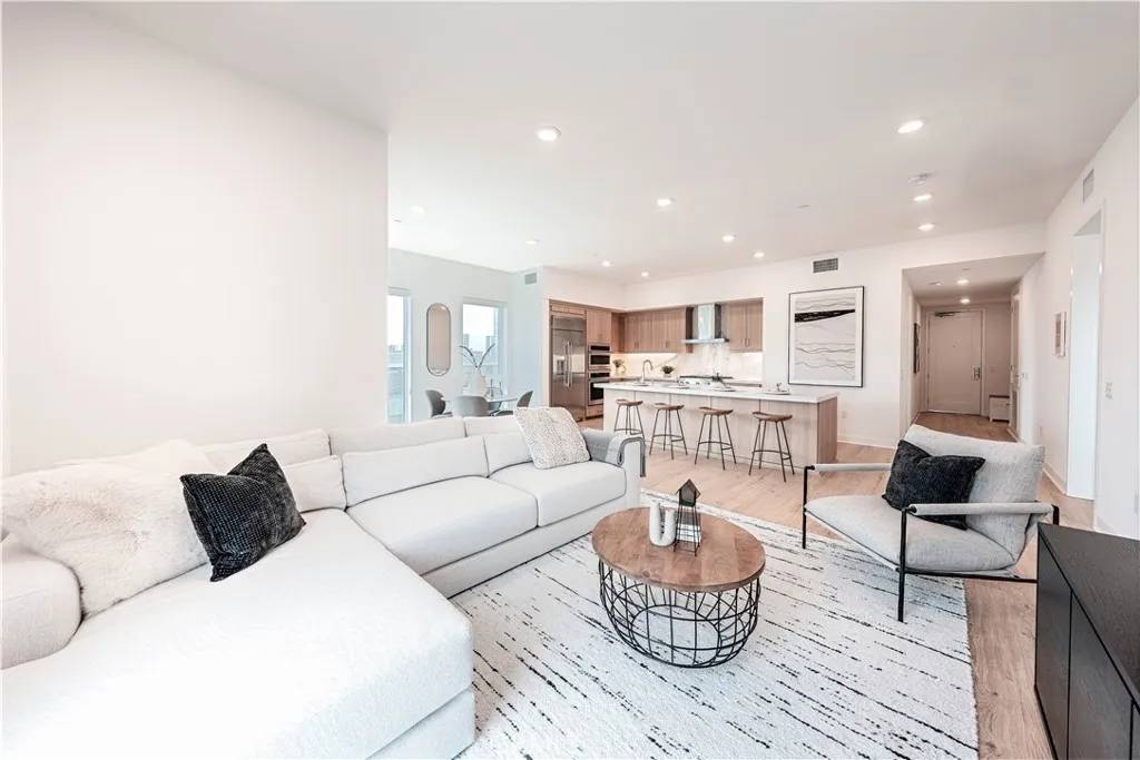 Irvine, CA 92612,1509 Rivington