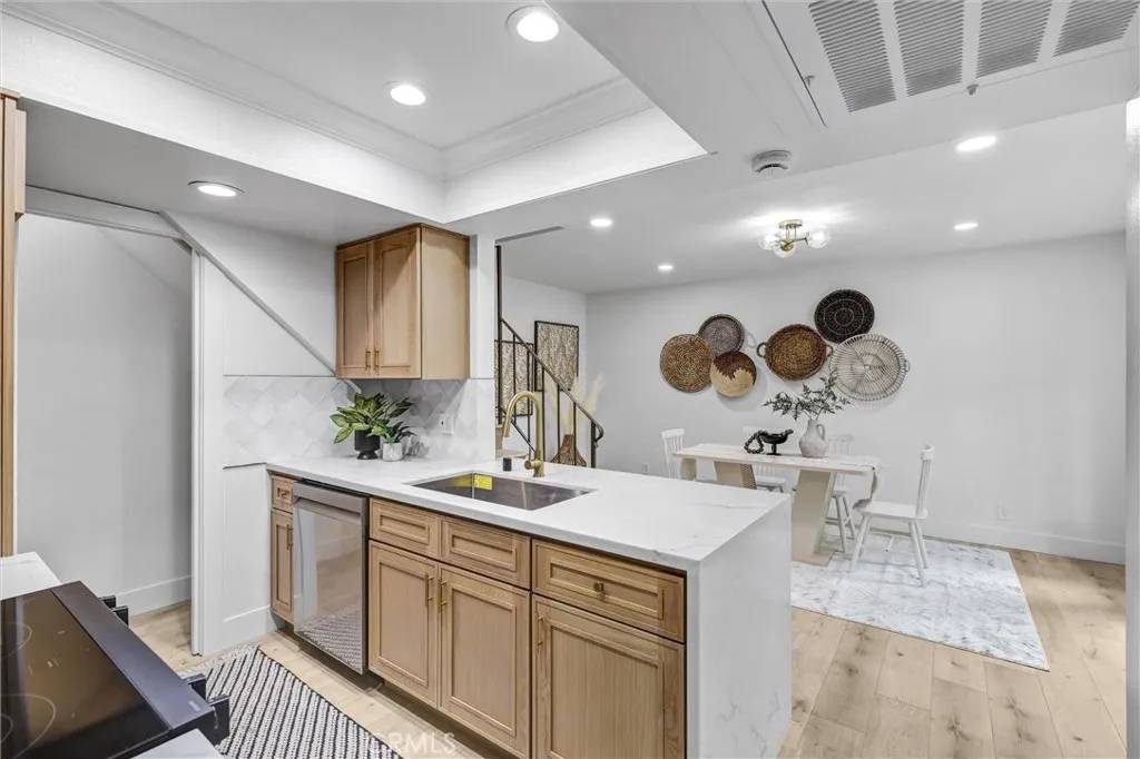Stanton, CA 90680,10430 Drake Way