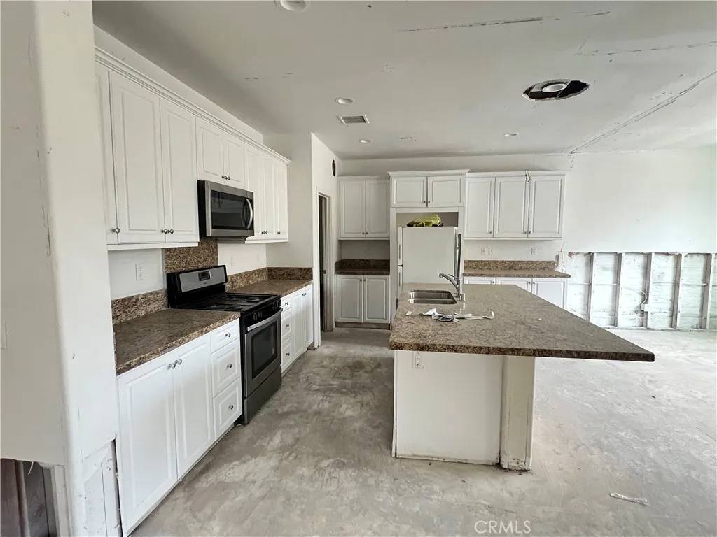 Ontario, CA 91761,3175 E Yountville Drive