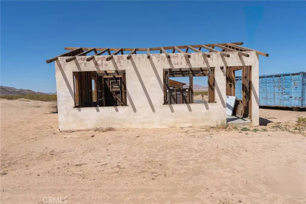 Landers, CA 92285,60776 Adele Avenue