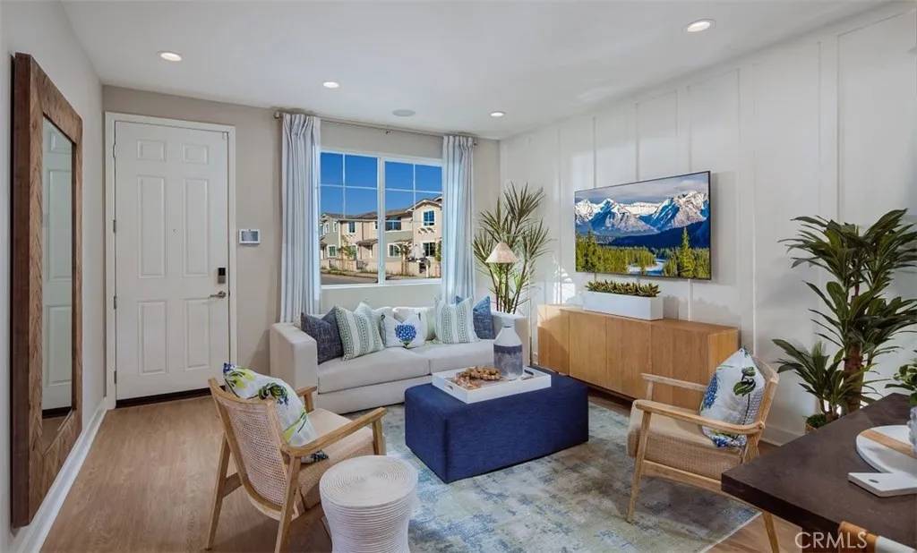 Ontario, CA 91761,4016 E Lily Paseo #122
