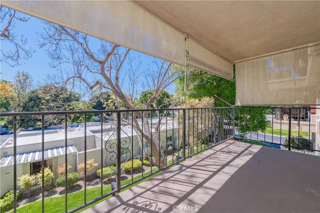Laguna Woods, CA 92637,2381 Via Mariposa West #2C