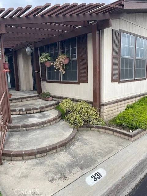 Irvine, CA 92660,5200 Irvine Boulevard #331