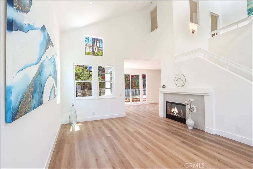 Aliso Viejo, CA 92656,25 Medici