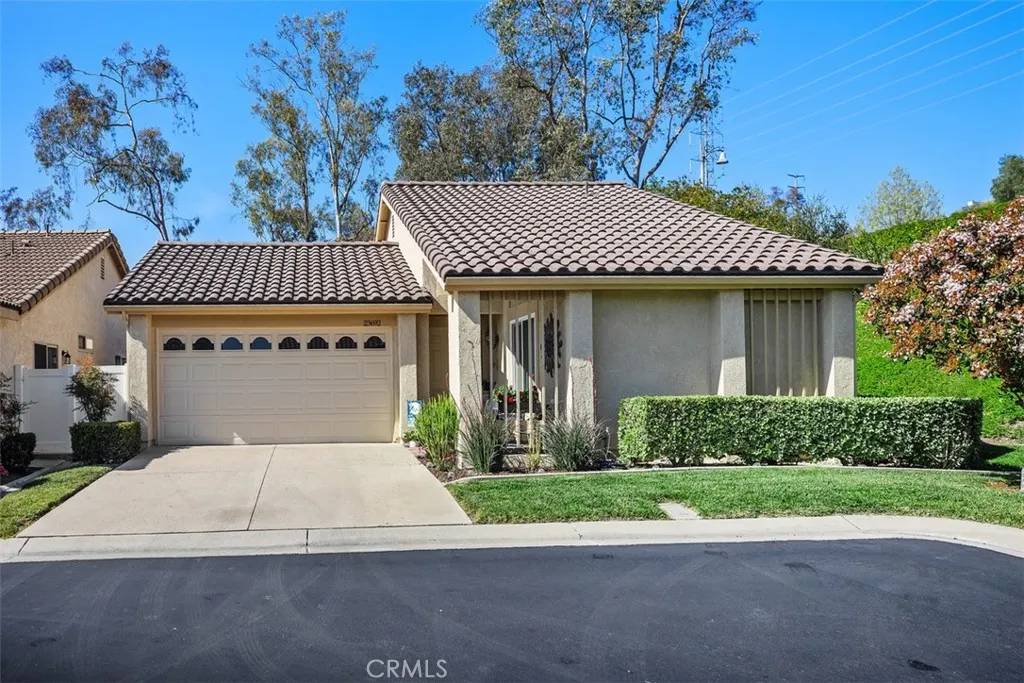 Mission Viejo, CA 92692,23692 Villena