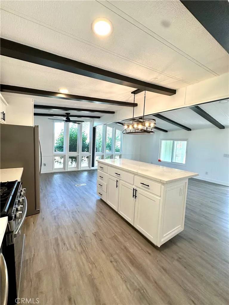 Ontario, CA 91761,1456 E Philadelphia #275