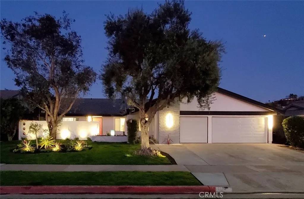 Orange, CA 92869,1427 N Cannon Street