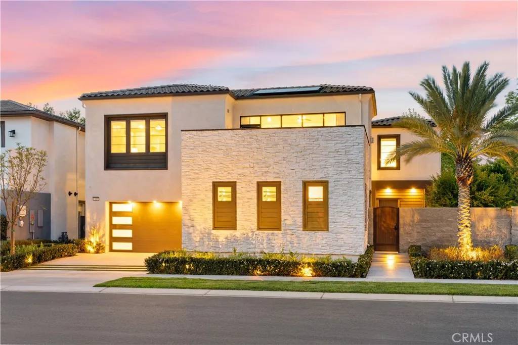 Irvine, CA 92618,100 Bellatrix