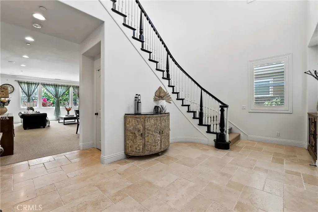 Lake Forest, CA 92630,31 Dogwood