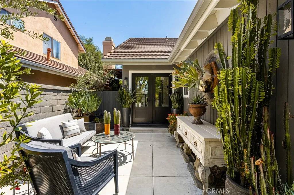 Mission Viejo, CA 92692,28041 Sheffield