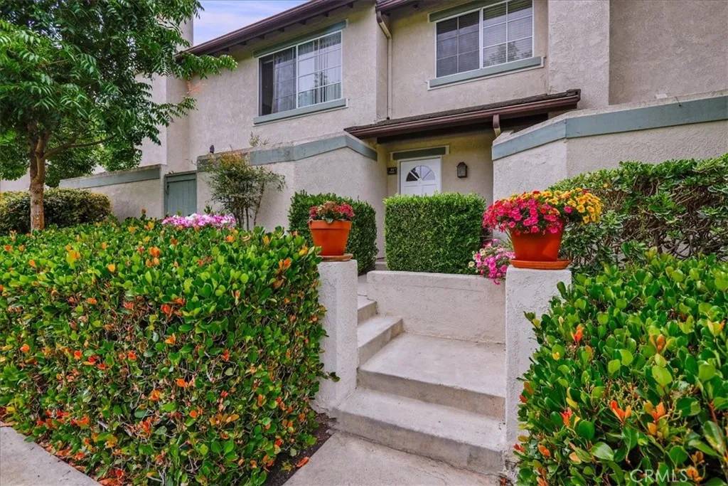 Irvine, CA 92612,11 Exeter
