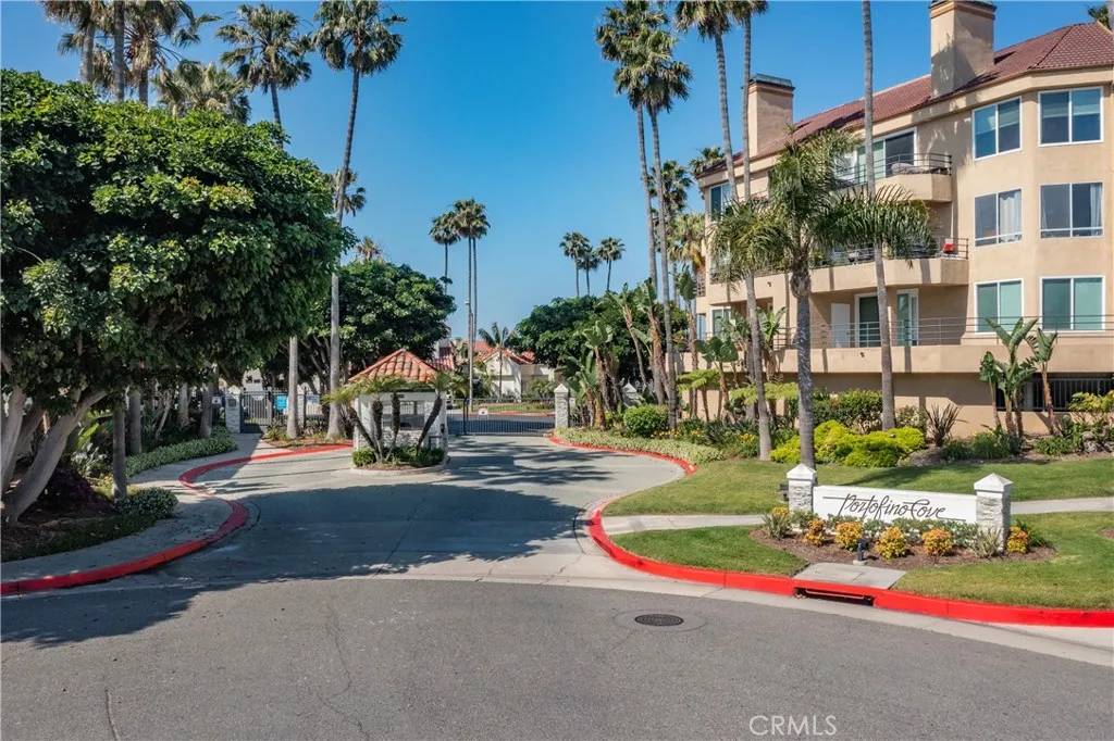 Huntington Beach, CA 92649,16291 Countess #114