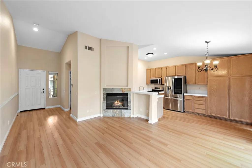 Lake Forest, CA 92610,232 Chaumont Circle