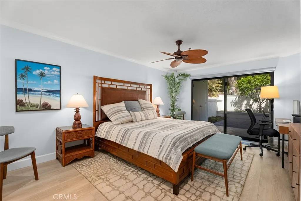 Newport Beach, CA 92663,260 Cagney Lane #118