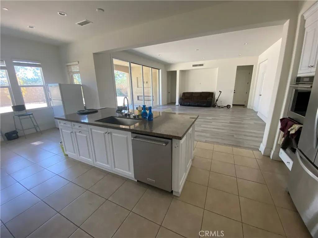 Tustin, CA 92782,58 Windwalker Way