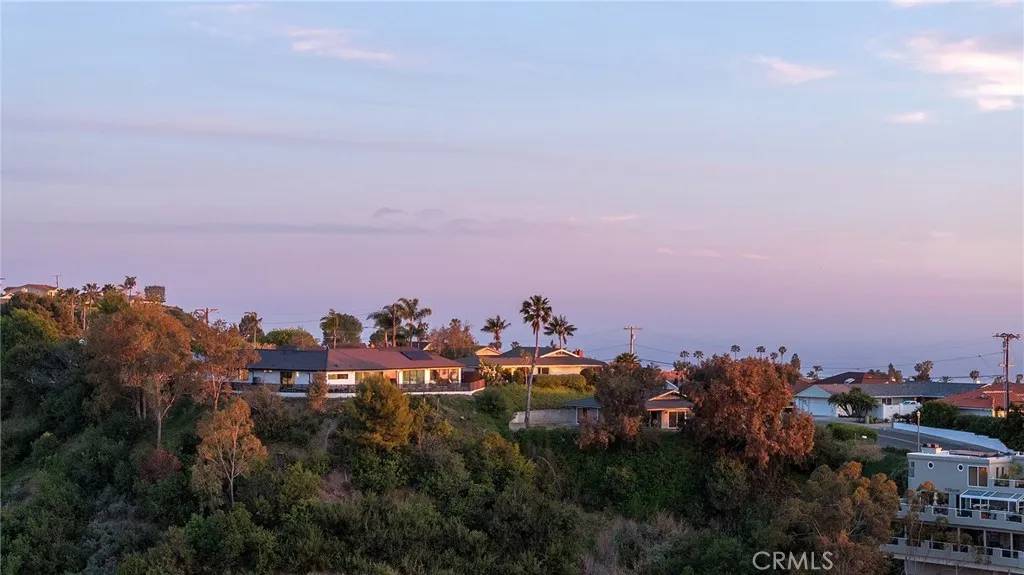 San Clemente, CA 92672,820 Calle Mendoza