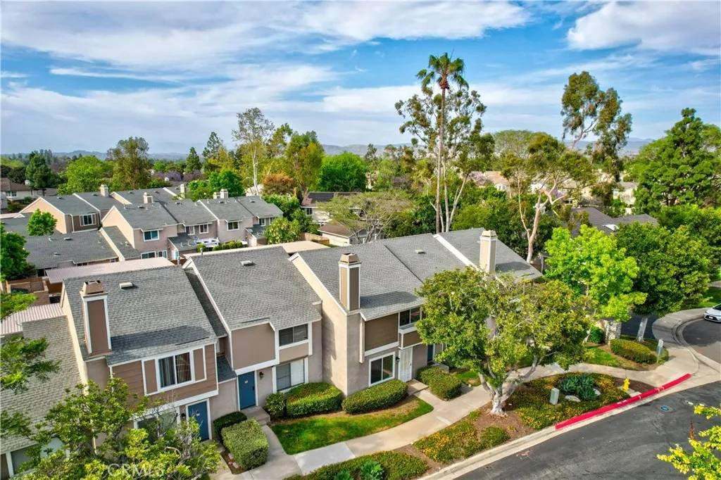 Irvine, CA 92604,101 Briarwood #3