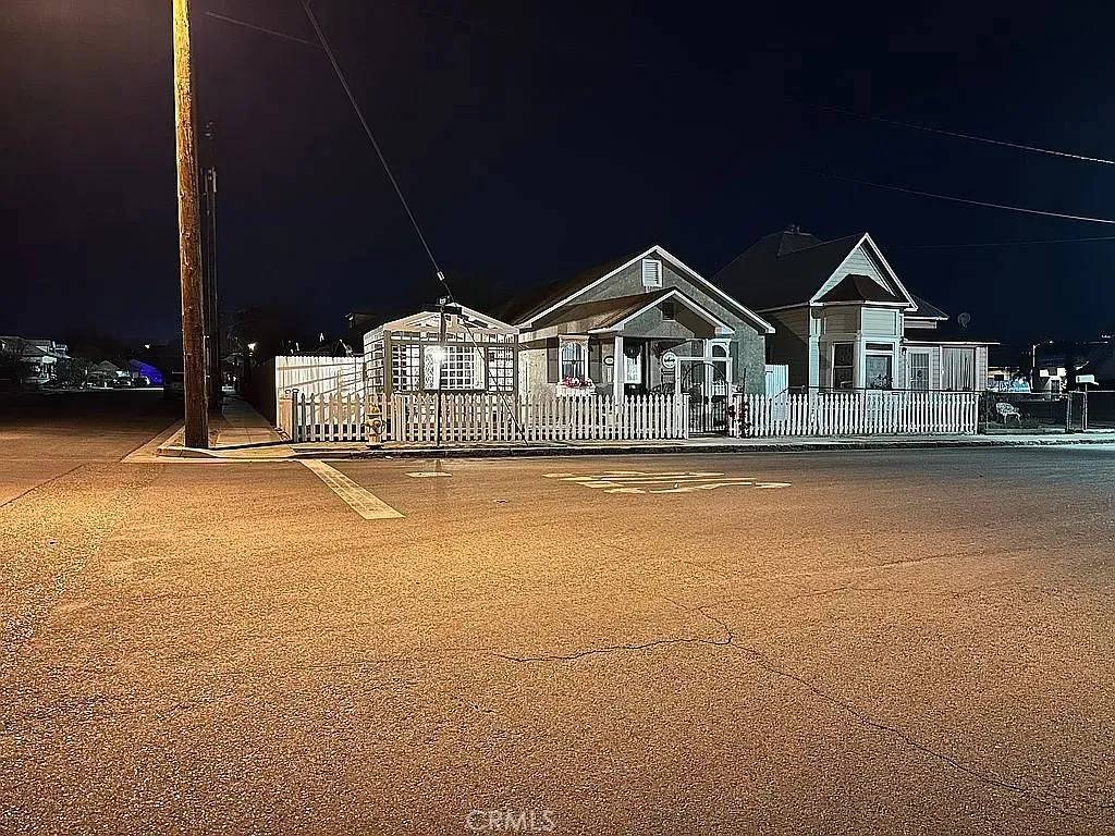 house_img