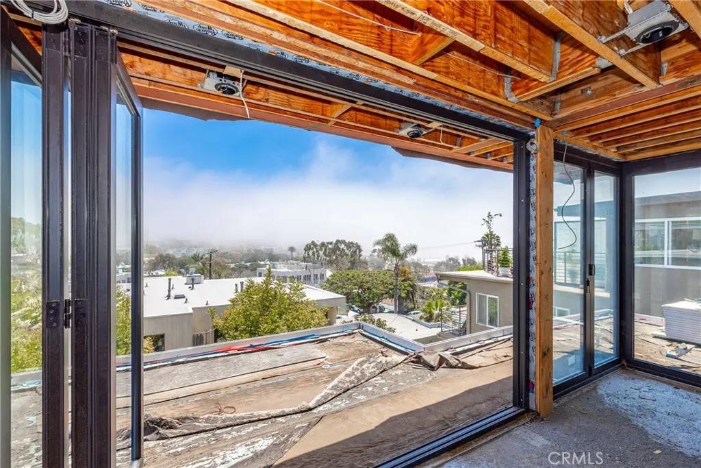 Laguna Beach, CA 92651,153 Cedar Way