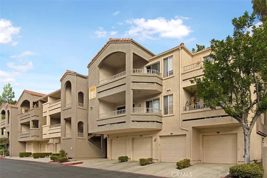 Corona, CA 92879,1035 La Terraza Circle #306