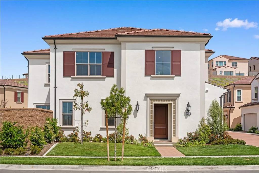 Irvine, CA 92618,270 Maricopa