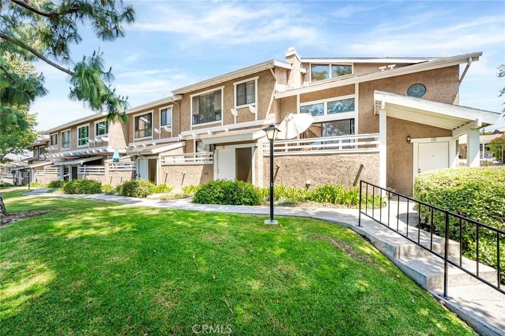La Habra, CA 90631,917 W Imperial #64