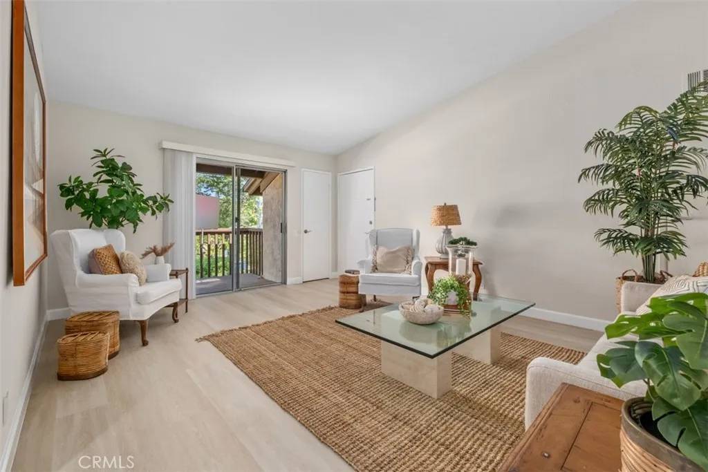 Mission Viejo, CA 92692,25781 Marguerite #F202