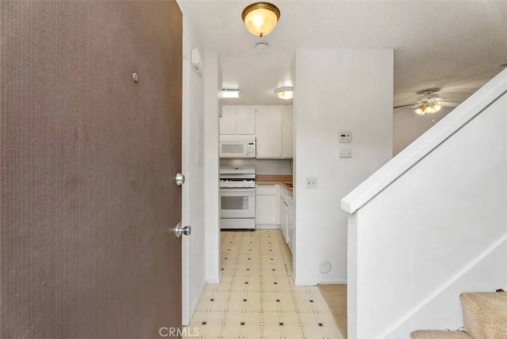 Irvine, CA 92618,88 ORANGE BLOSSOM