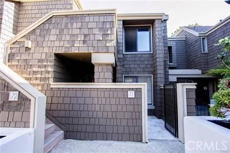 Newport Beach, CA 92660,71 Sea Island Drive