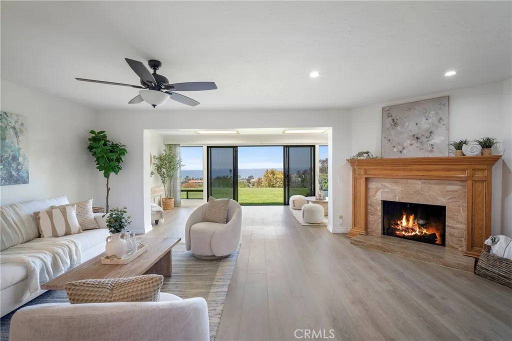 San Clemente, CA 92672,319 Calle Cuervo