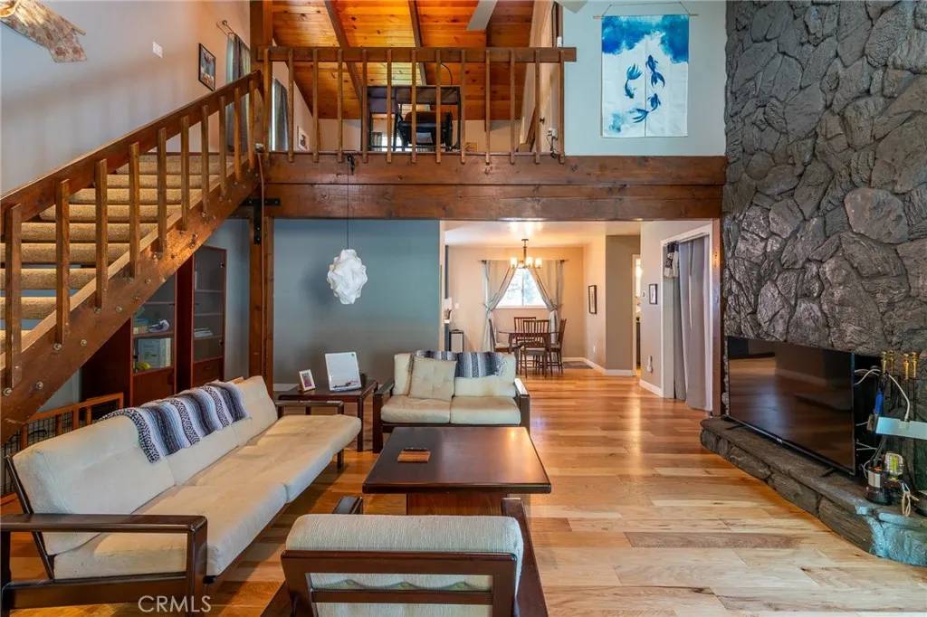 Running Springs, CA 92382,31045 Valley Oak Drive