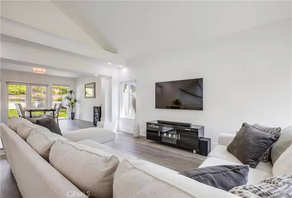 Lake Forest, CA 92679,19416 Shadow Oak Drive