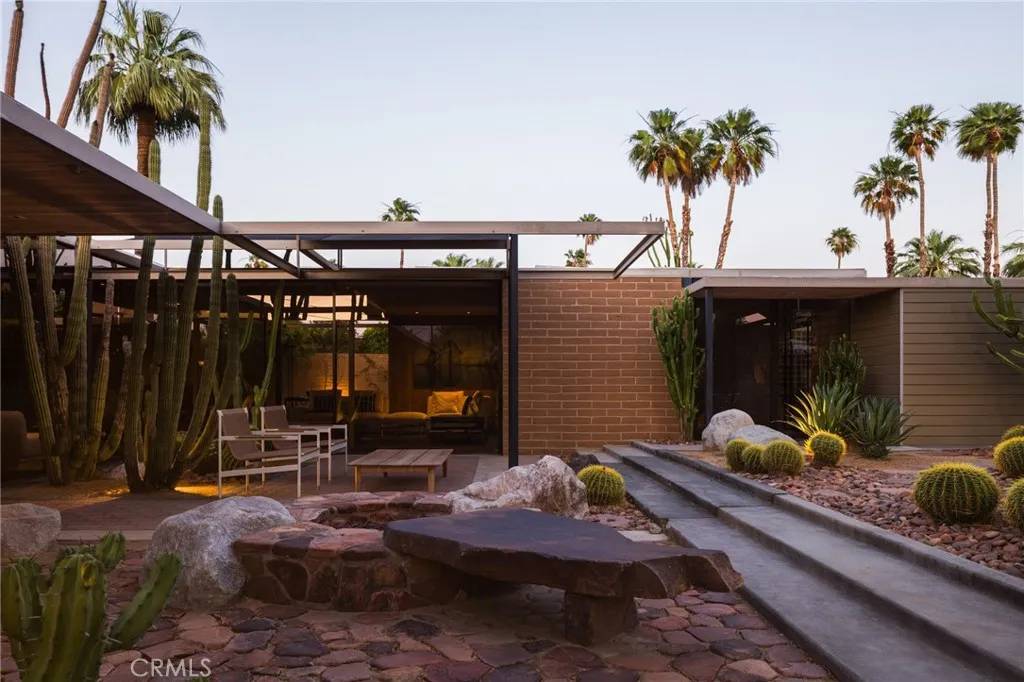 Palm Springs, CA 92262,1950 E Desert Palms Drive