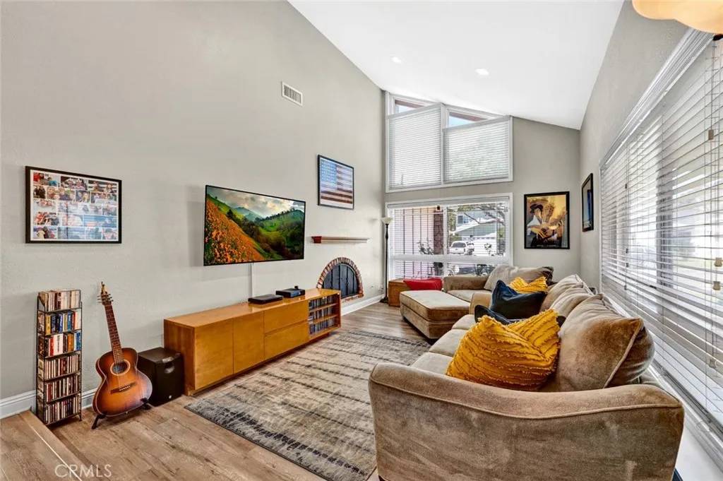 Tustin, CA 92780,14772 Braeburn Road