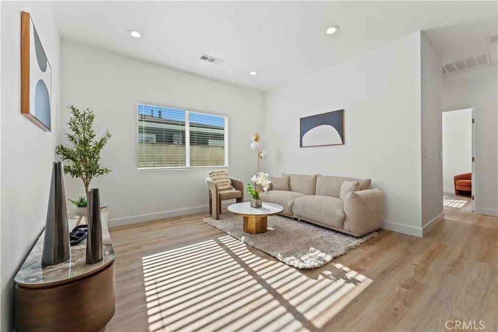 Fullerton, CA 92832,424 W Wilshire Avenue