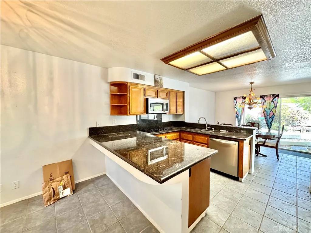 Rancho Santa Margarita, CA 92688,12 Calle Katrina