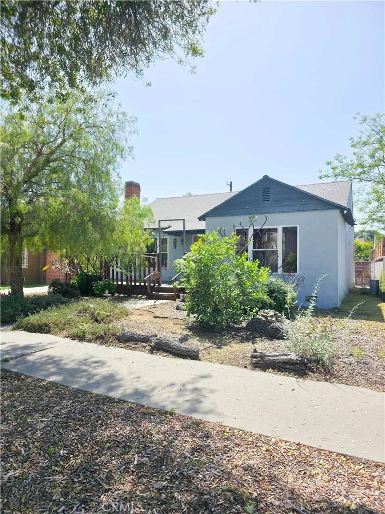 Los Angeles, CA 90008,3817 Somerset Drive