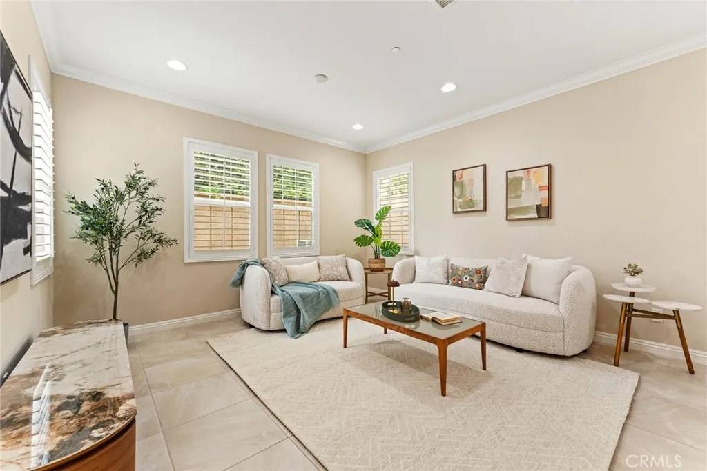 Irvine, CA 92618,126 Yellow Pine