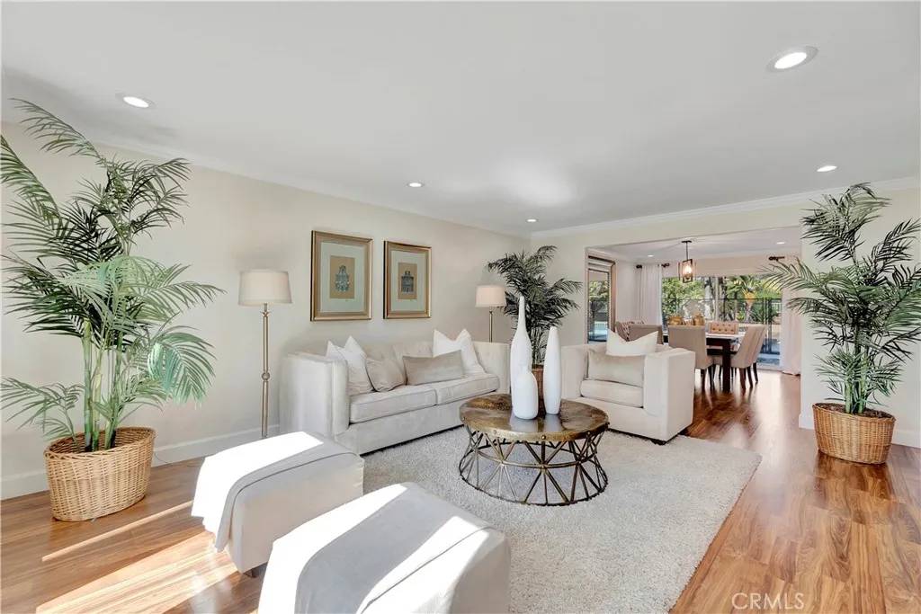 Mission Viejo, CA 92692,24851 Via Santa Cruz