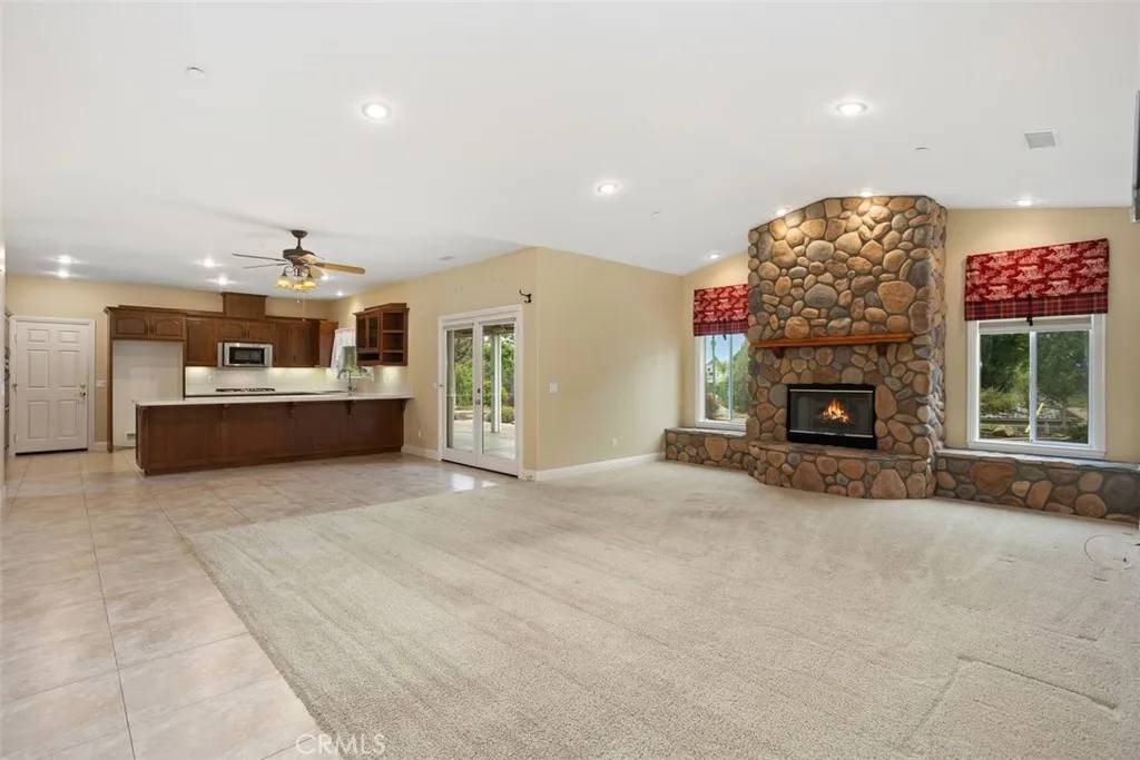 Fallbrook, CA 92028,1103 Mcdonald Meadows