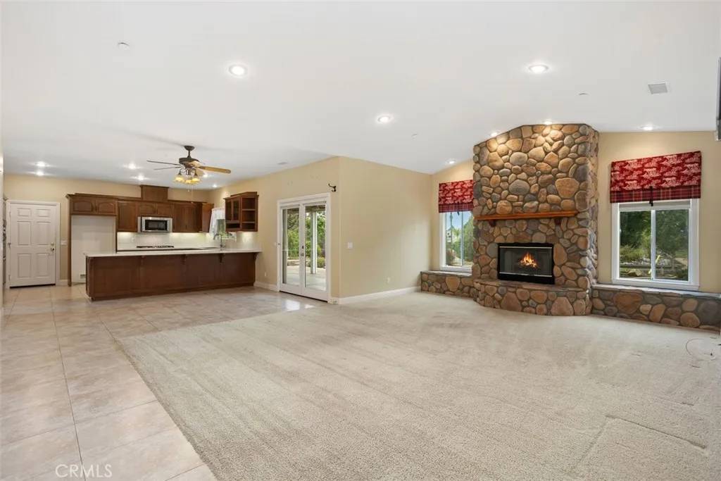 Fallbrook, CA 92028,1103 Mcdonald Meadows