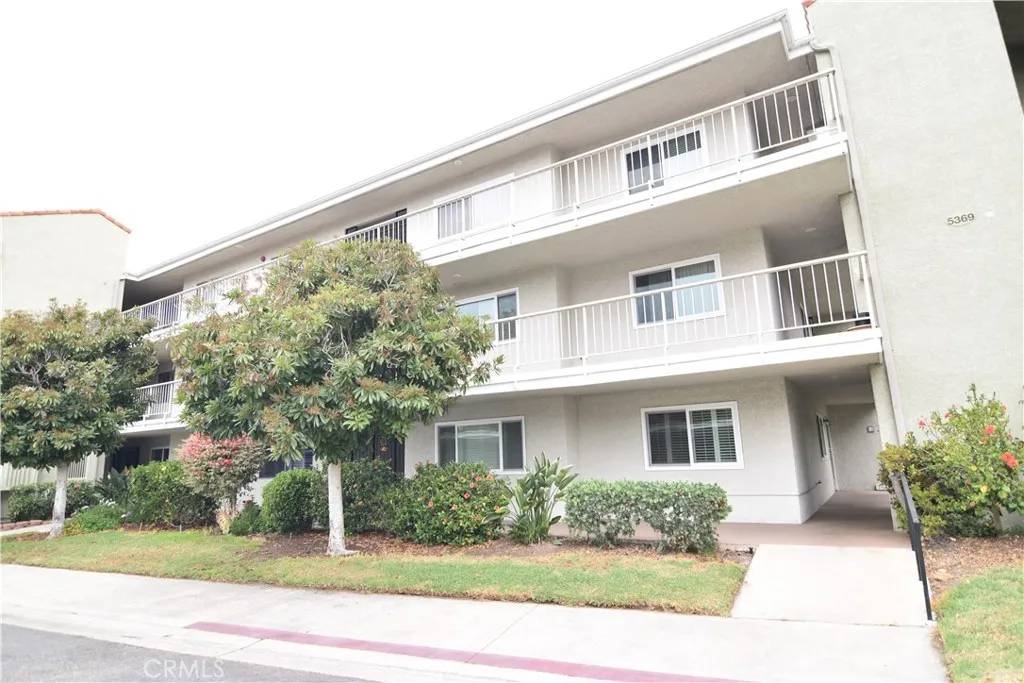 Laguna Woods, CA 92637,5369 Algarrobo #1G